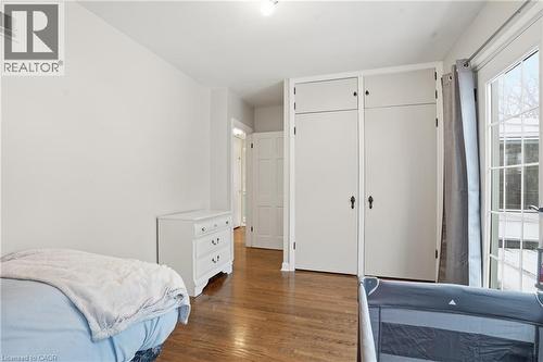 77 Arcade Crescent, Hamilton, ON - Indoor Photo Showing Bedroom