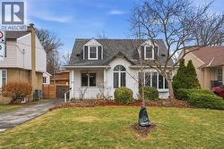 77 ARCADE Crescent Hamilton, ON L9C 3J1