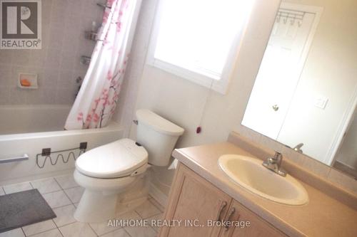 4889 James Austin Drive, Mississauga, ON - Indoor Photo Showing Bathroom