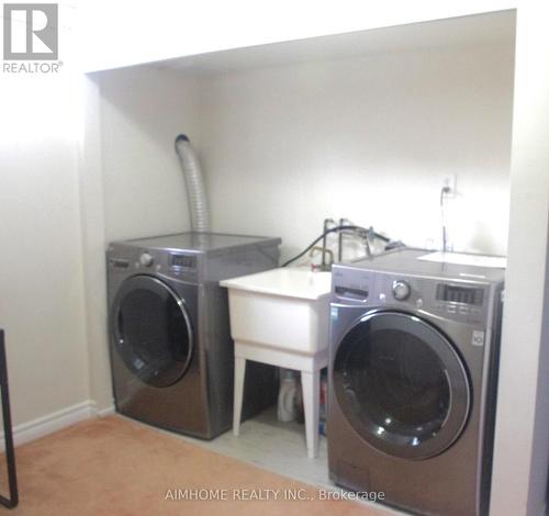 4889 James Austin Drive, Mississauga, ON - Indoor Photo Showing Laundry Room