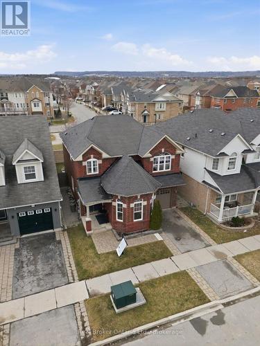 910 VICKERMAN WAY  Milton (Co Coates), ON L9T 0K5