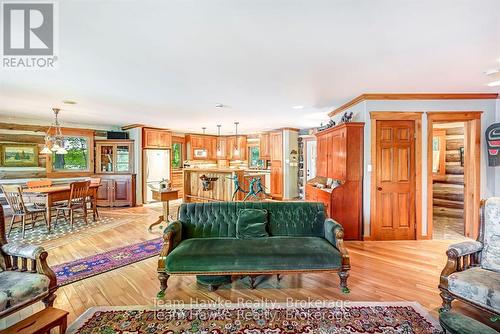 968 Sumac Lane, Midland, ON - Indoor Photo Showing Living Room
