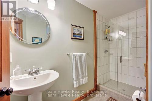 968 Sumac Lane, Midland, ON - Indoor Photo Showing Bathroom