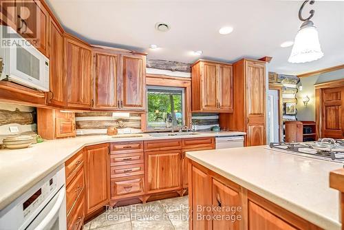 968 Sumac Lane, Midland, ON - Indoor Photo Showing Kitchen With Double Sink