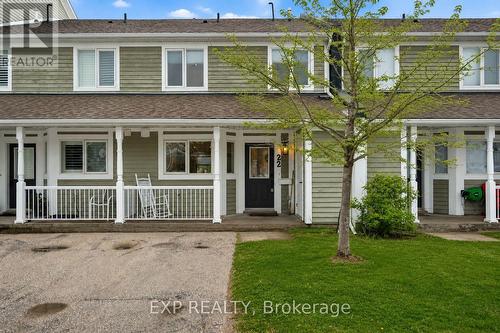 22 CRANBERRY SURF  Collingwood, ON L9Y 5C4