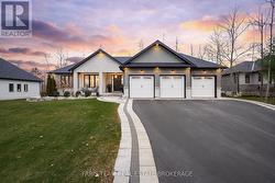 9 BYERS STREET Springwater, ON L9X 2A3