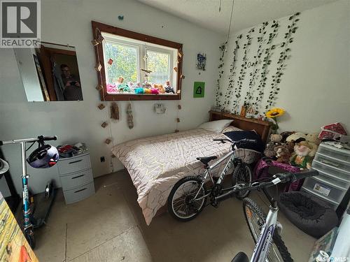 202 Dixon Avenue, Kinistino, SK - Indoor Photo Showing Garage