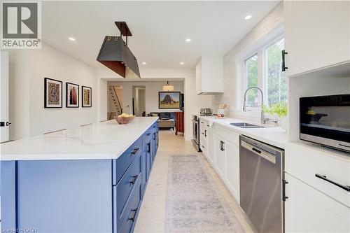 38 Euclid Avenue, Waterloo, ON - Indoor Photo Showing Kitchen With Double Sink With Upgraded Kitchen