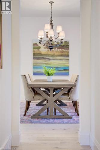 38 Euclid Avenue, Waterloo, ON - Indoor Photo Showing Dining Room