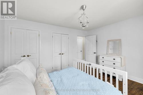 547 Denbury Avenue, Ottawa, ON - Indoor Photo Showing Bedroom