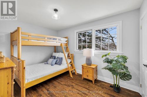 547 Denbury Avenue, Ottawa, ON - Indoor Photo Showing Bedroom