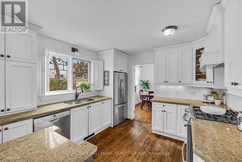 547 Denbury Avenue, Ottawa, ON - Indoor Photo Showing Kitchen With Double Sink