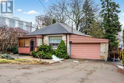 63 DONSIDE DRIVE Toronto, ON M1L 1P8