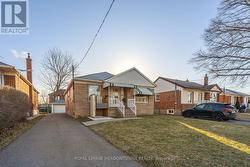144 SILVERHILL DRIVE  Toronto, ON M9B 3W7