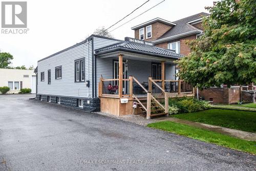 264 HELLEMS AVENUE  Welland, ON L3B 3B7