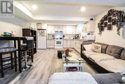 264 Hellems Avenue, Welland, ON - Indoor Photo Showing Other Room
