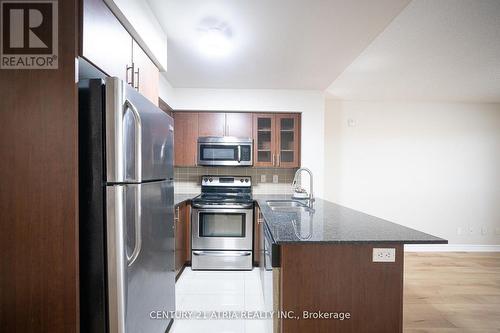 812 - 75 Norman Bethune Avenue, Richmond Hill, ON - Indoor Photo Showing Kitchen With Stainless Steel Kitchen With Double Sink