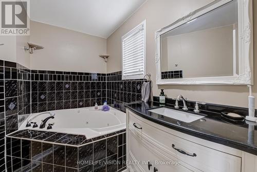 55 Etherington Crescent, Barrie, ON - Indoor Photo Showing Bathroom