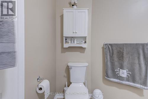 55 Etherington Crescent, Barrie, ON - Indoor Photo Showing Bathroom