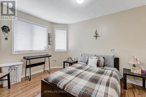 55 Etherington Crescent, Barrie, ON - Indoor Photo Showing Bedroom