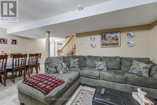 55 Etherington Crescent, Barrie, ON - Indoor Photo Showing Living Room