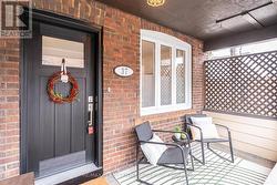 37 KINGSTON ROAD Toronto, ON M4L 1S5