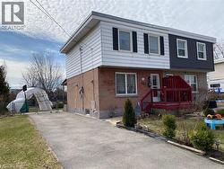 10 ARMSTRONG Avenue  Hamilton, ON L8H 1M5