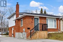 556 SPRUCE STREET Collingwood, ON L9Y 4B4