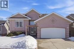 707 BAYVIEW CLOSE  Saskatoon, SK S7V 1B7