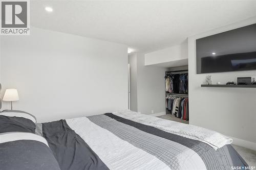14 455 Pinehouse Drive, Saskatoon, SK - Indoor Photo Showing Bedroom