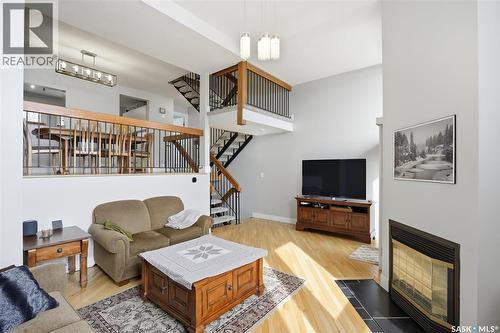 14 455 Pinehouse Drive, Saskatoon, SK - Indoor Photo Showing Living Room