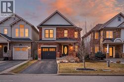 99 FIDDLEHEAD Crescent  Waterdown, ON L8B 0Y1