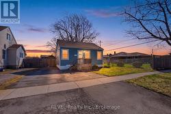 77 ELLEN STREET Fort Erie (Central), ON L2A 4C9