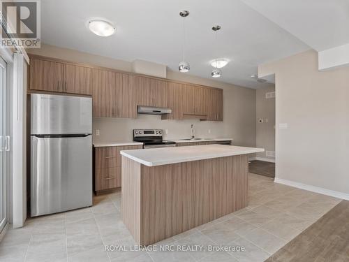 27 Renfrew Trail, Welland (N. Welland), ON 