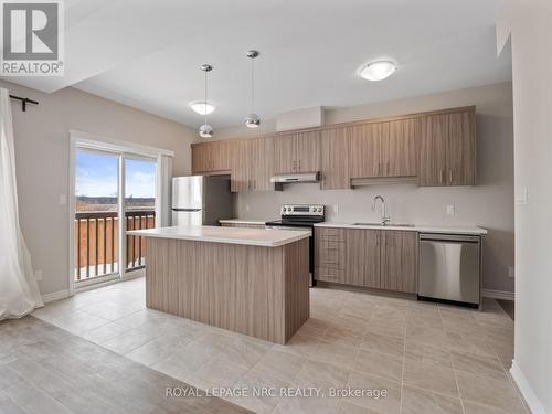 27 Renfrew Trail, Welland (N. Welland), ON 