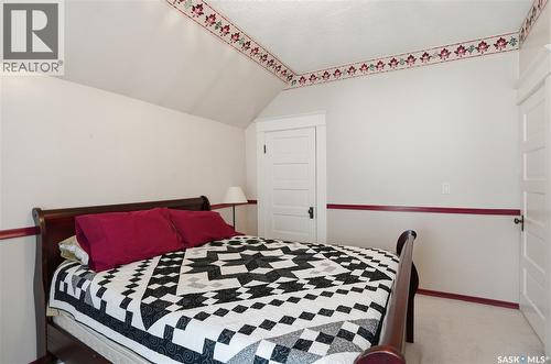 205 3Rd Avenue, Harris, SK - Indoor Photo Showing Bedroom