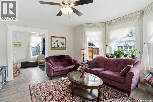 205 3Rd Avenue, Harris, SK - Indoor Photo Showing Living Room