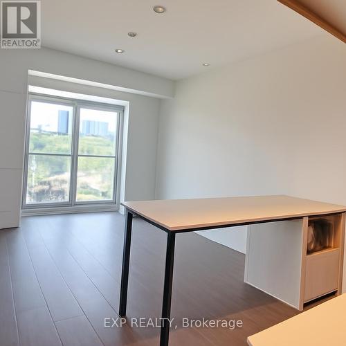 309 - 2495 Eglinton Avenue W, Mississauga, ON - Indoor Photo Showing Other Room
