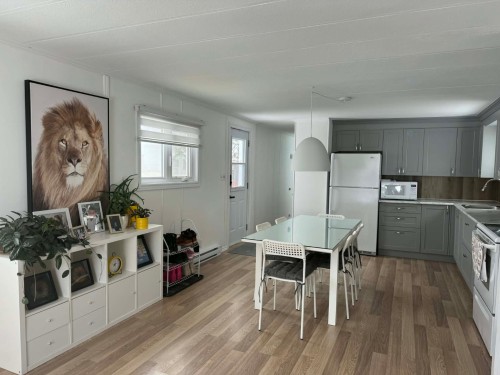 Salle à manger - 12 Rue Guy, Rouyn-Noranda, QC - Indoor Photo Showing Kitchen