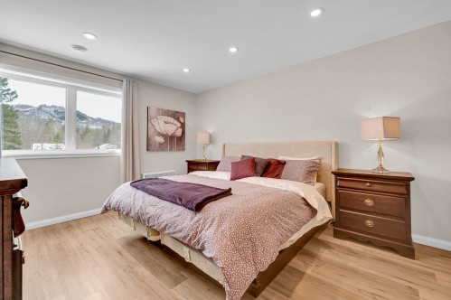 Chambre à coucher principale - 345 Rue Des Rochers, Sainte-Adèle, QC - Indoor Photo Showing Bedroom