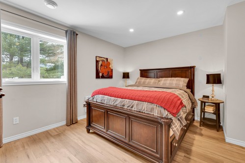 Chambre à coucher - 345 Rue Des Rochers, Sainte-Adèle, QC - Indoor Photo Showing Bedroom