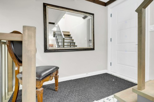 Hall d'entrée/Vestibule - 345 Rue Des Rochers, Sainte-Adèle, QC - Indoor Photo Showing Other Room