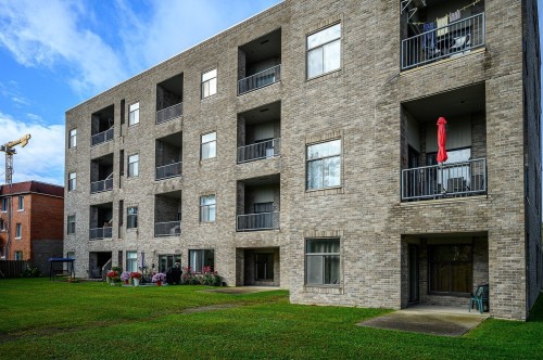 Face arrière - 310-305 Rue Laviolette, Saint-Jérôme, QC - Outdoor With Facade
