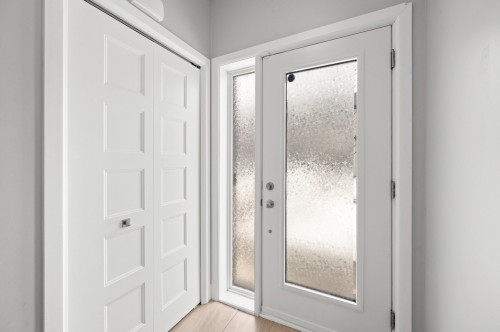 Mud Room - 17670 Rue De Chenonceau, Mirabel, QC - Indoor Photo Showing Other Room
