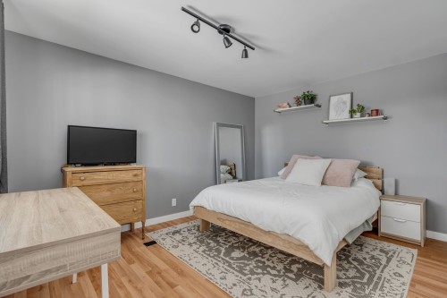 Chambre à coucher - 1022 Rue Alainbourg, Lévis (Les Chutes-De-La-Chaudière-Est), QC - Indoor Photo Showing Bedroom