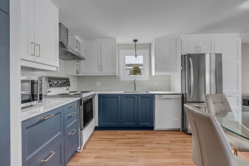 Cuisine - 1022 Rue Alainbourg, Lévis (Les Chutes-De-La-Chaudière-Est), QC - Indoor Photo Showing Kitchen