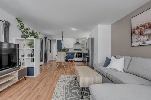 Salon - 1022 Rue Alainbourg, Lévis (Les Chutes-De-La-Chaudière-Est), QC - Indoor Photo Showing Living Room
