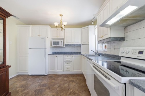 Cuisine - 217 Rue Tassé, Saint-Eustache, QC - Indoor Photo Showing Kitchen