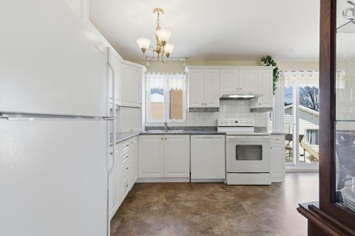 Cuisine - 217 Rue Tassé, Saint-Eustache, QC - Indoor Photo Showing Kitchen