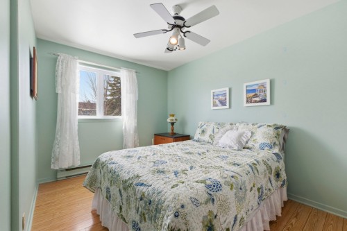 Chambre à coucher - 217 Rue Tassé, Saint-Eustache, QC - Indoor Photo Showing Bedroom